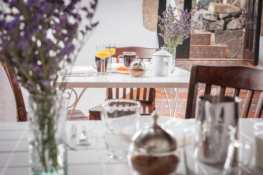 Ecoverode Hotel Emblematico Vegetariano Vegano Арона Екстер'єр фото