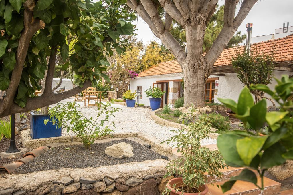 Ecoverode Hotel Emblematico Vegetariano Vegano Арона Екстер'єр фото